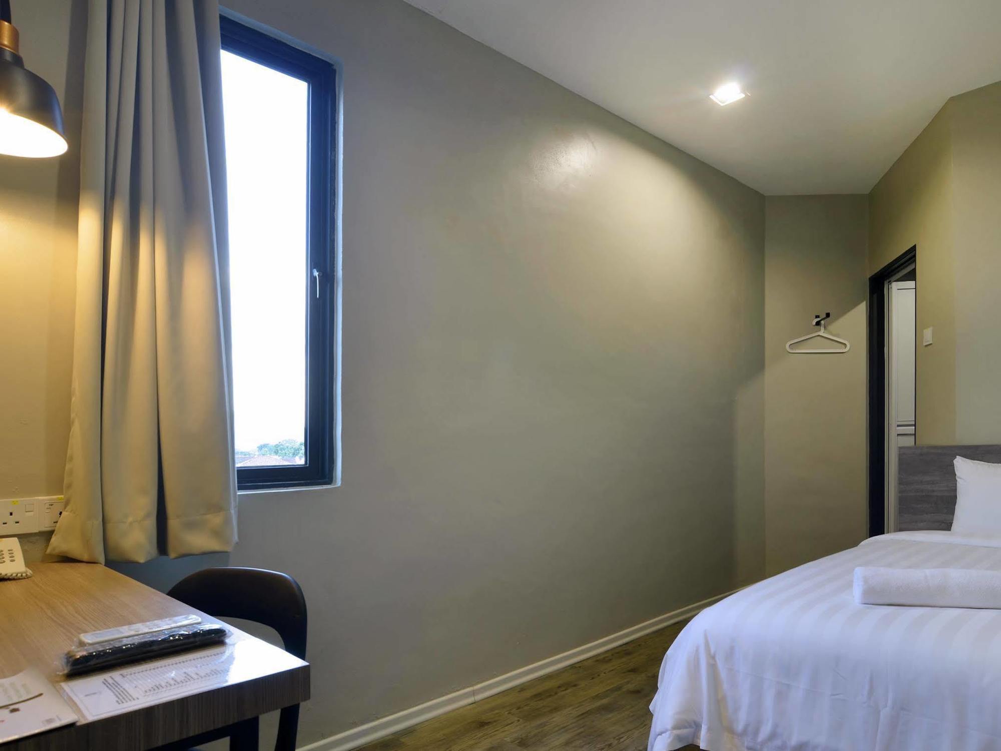 Chariton Hotel Alma Bukit Mertajam Eksteriør bilde