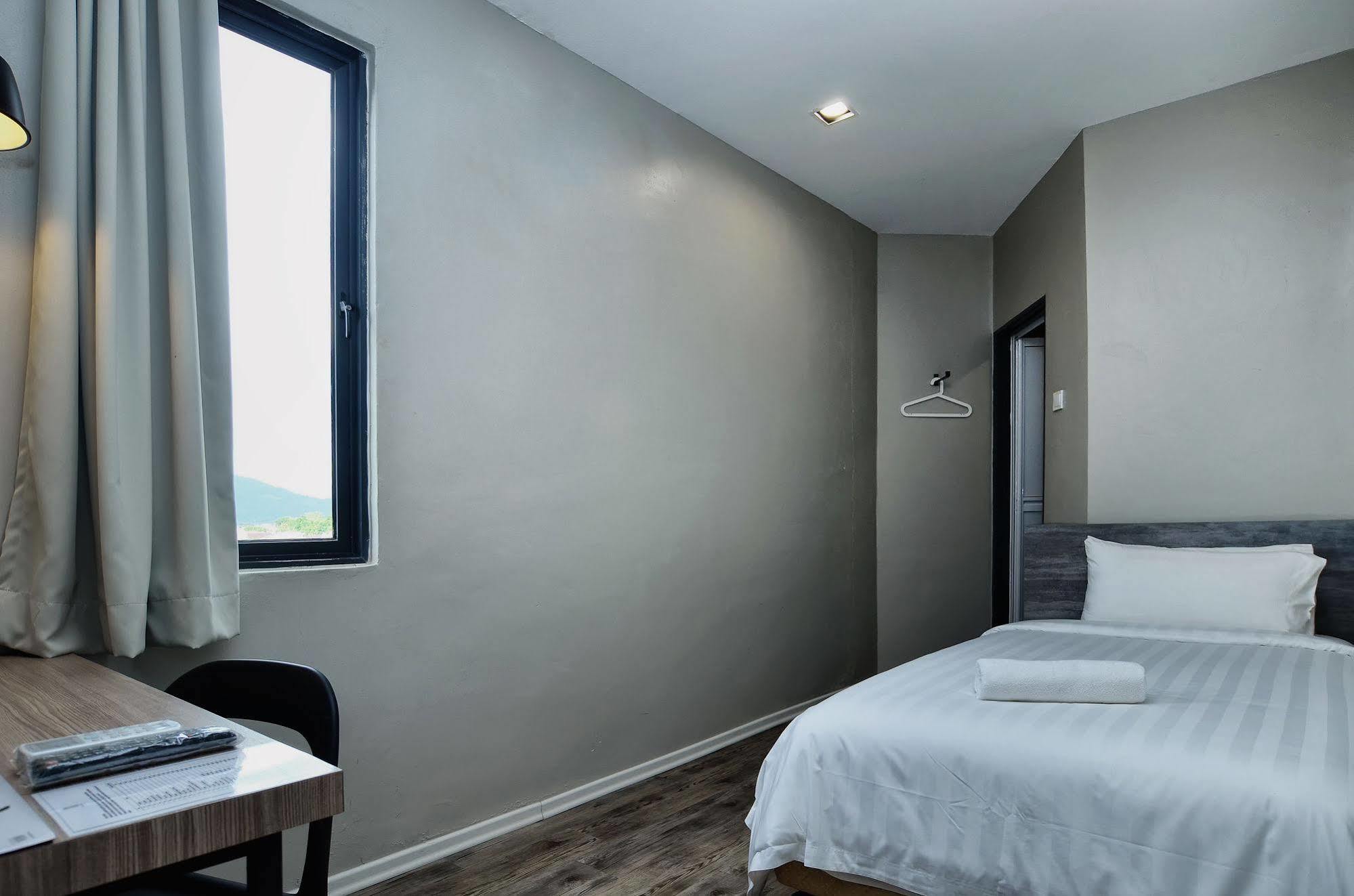 Chariton Hotel Alma Bukit Mertajam Eksteriør bilde